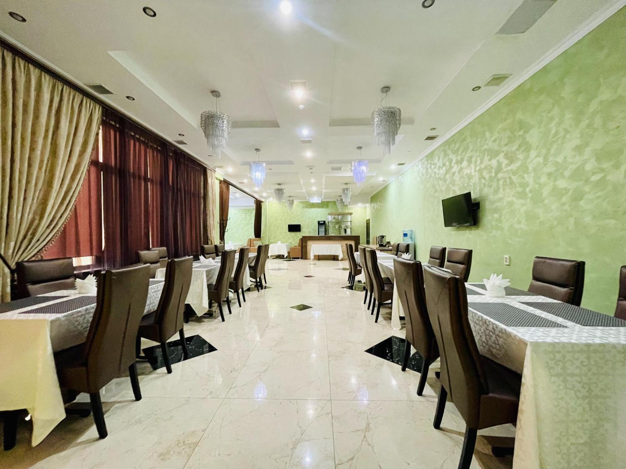 Hotel Dostyk à Kyzylorda Extérieur photo