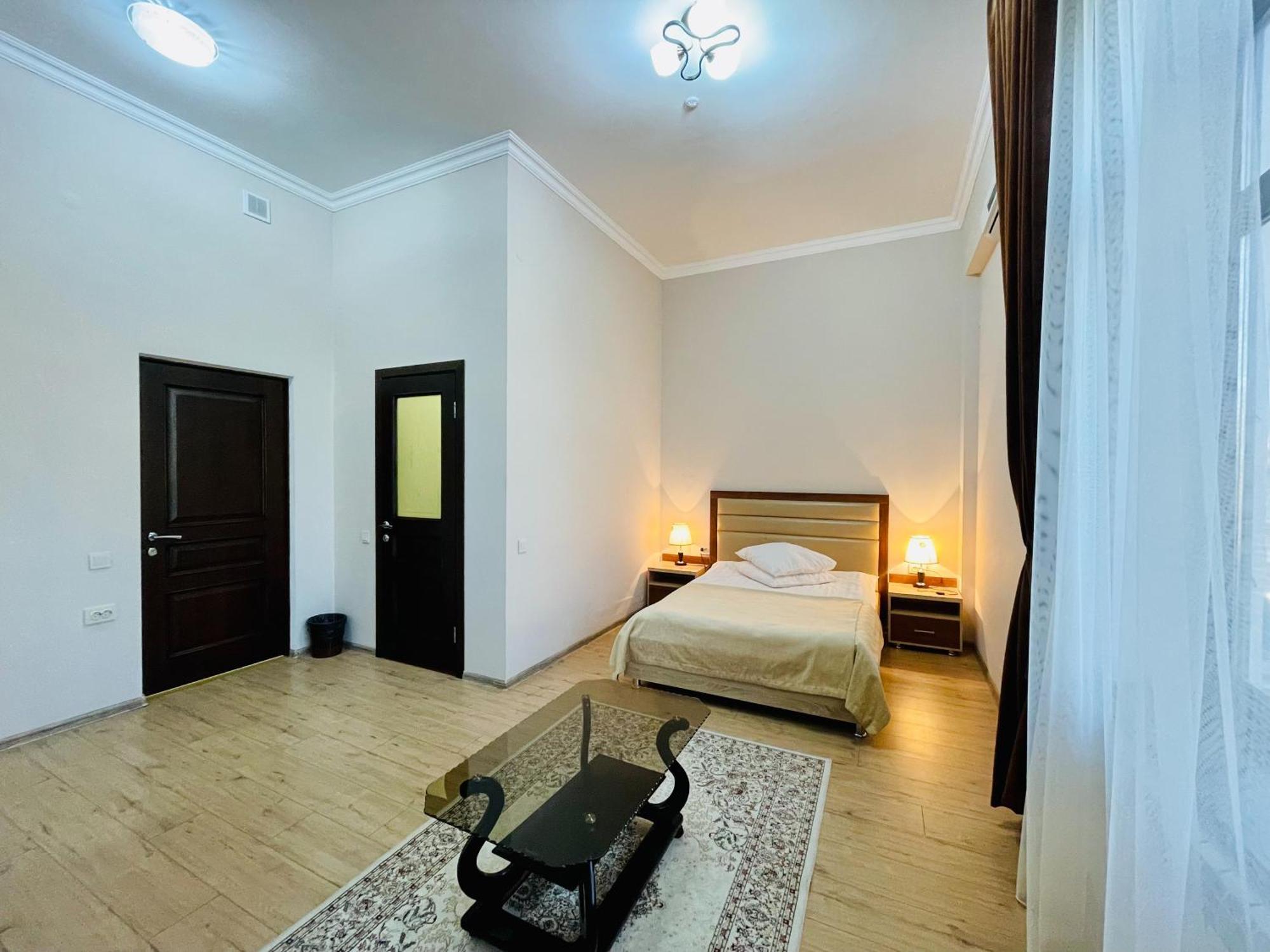 Hotel Dostyk à Kyzylorda Extérieur photo