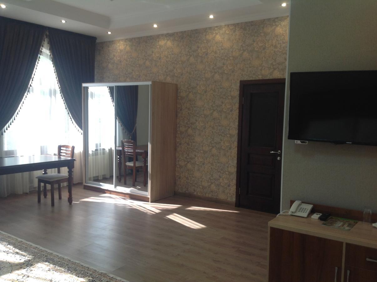 Hotel Dostyk à Kyzylorda Extérieur photo